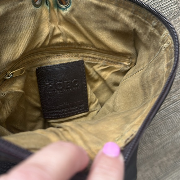 Hobo Slay Convertible Sling - Picture 2 of 16